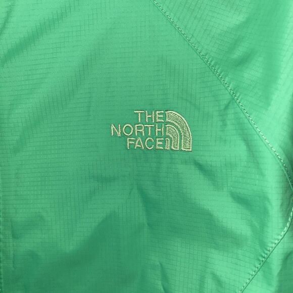 The North Face HyVent 2.5L Rain Jacket Women's S Light Green w/ hood - packable - Picture 2 of 10